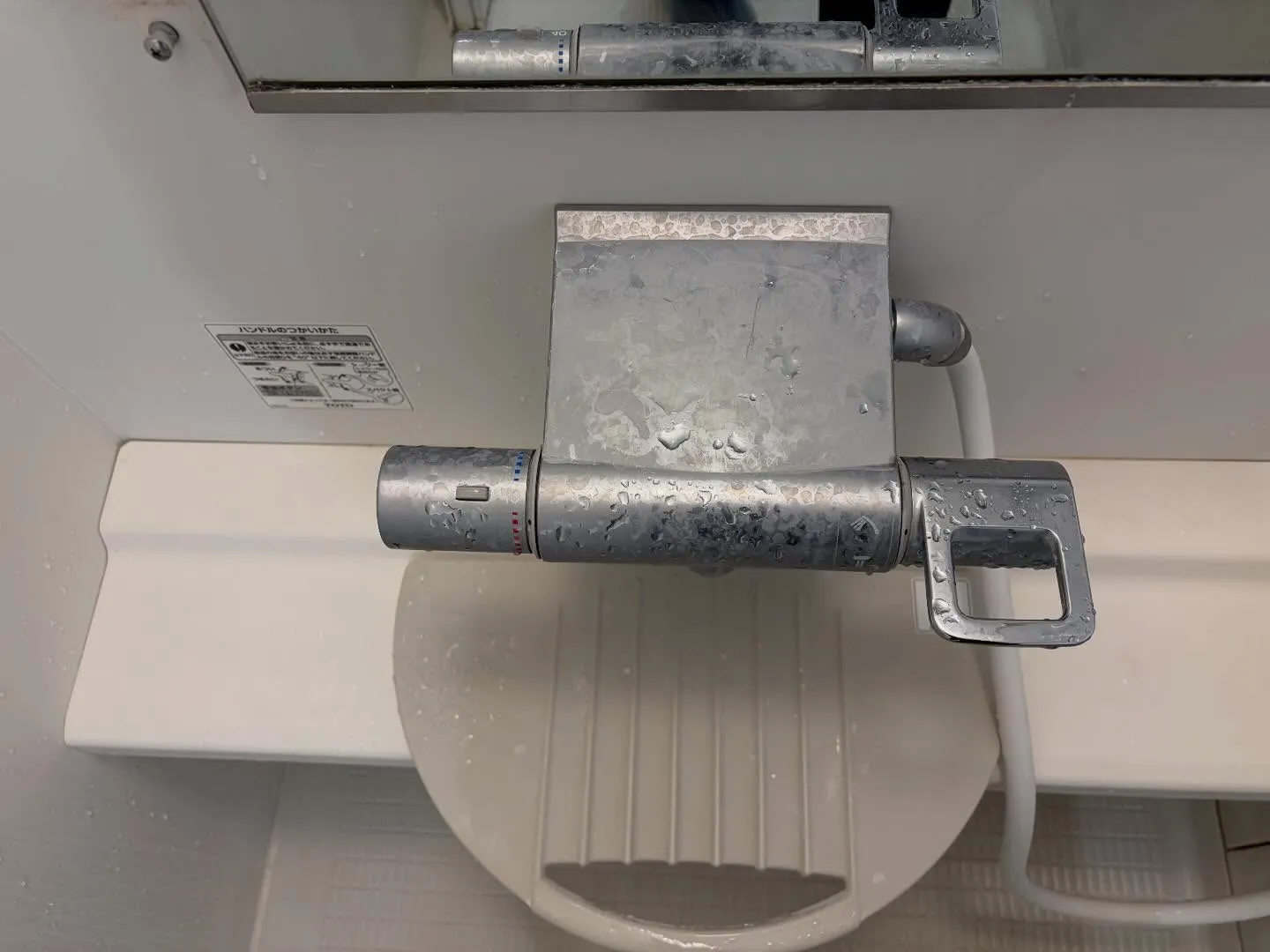 今日は大切な浴室クリーニング。