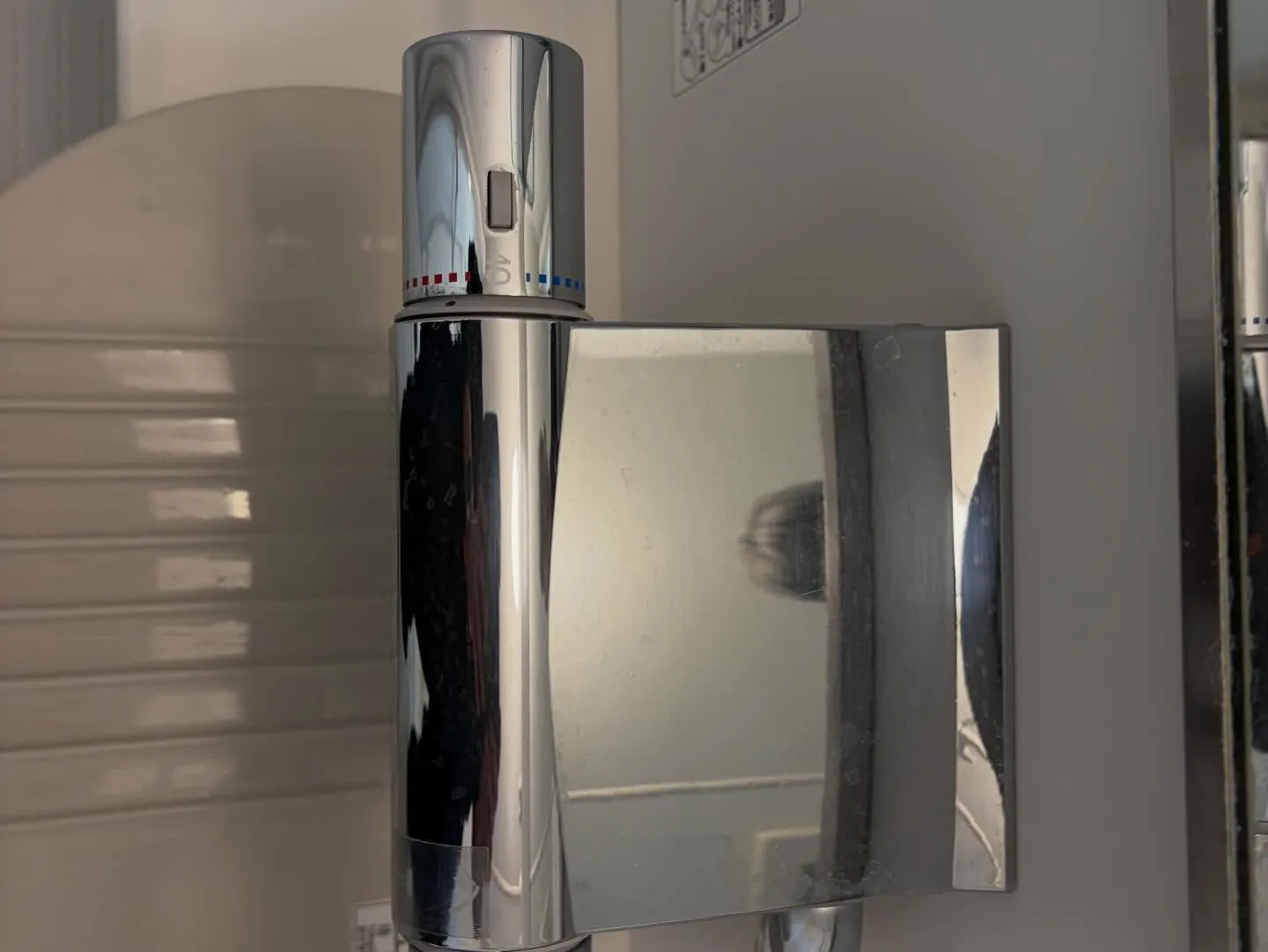 今日は大切な浴室クリーニング。