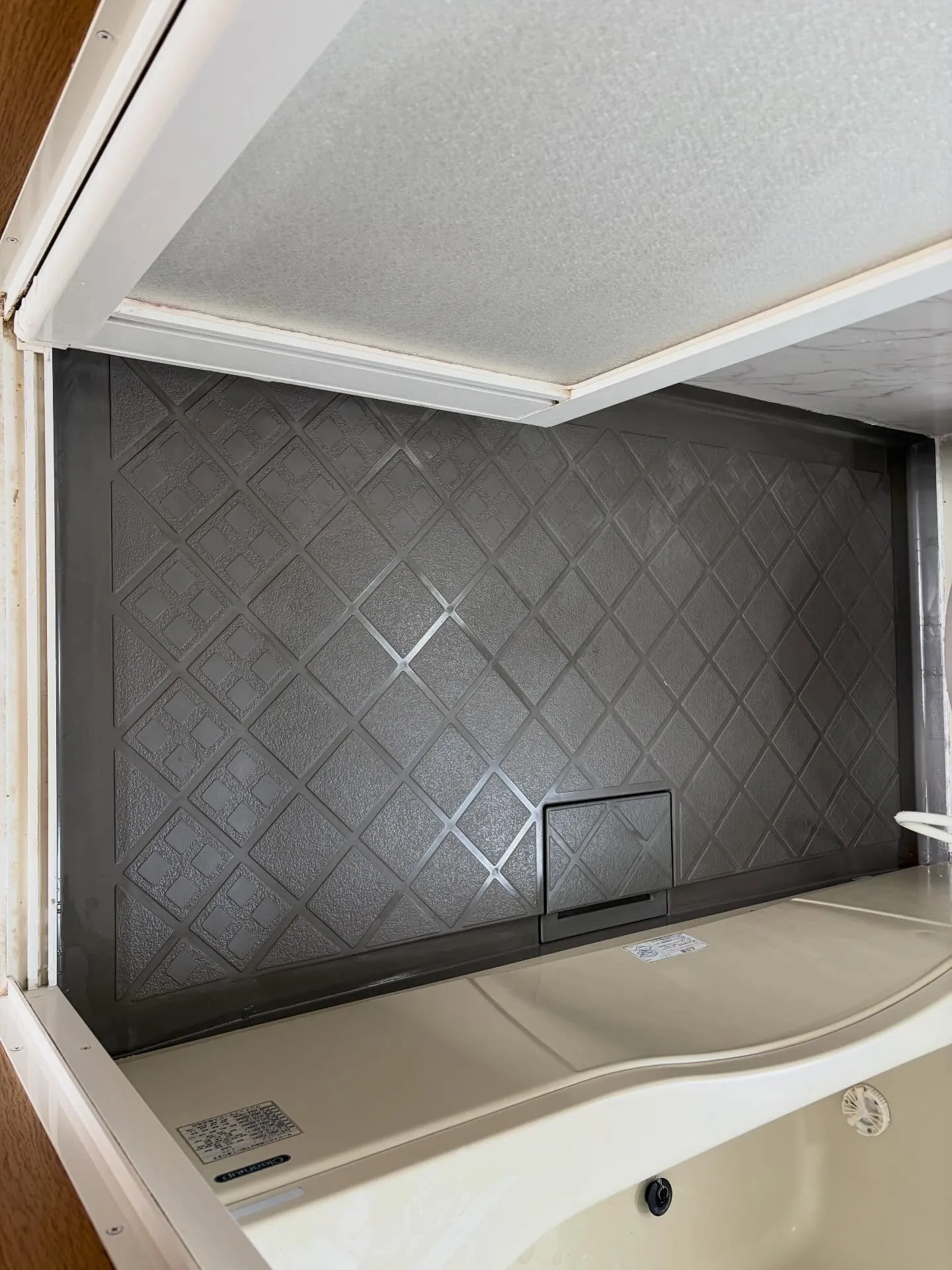 今日はひたちなか市にて浴室クリーニングをさせていただきました...